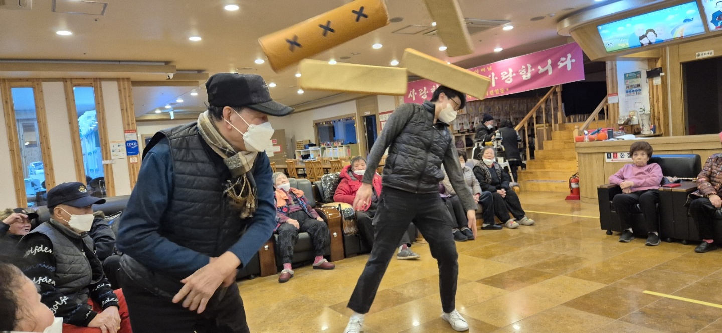 1028738649_9noaDtfh_af825bc85a6209e629be917f223195a3476e477b.jpg 이미지크게보기