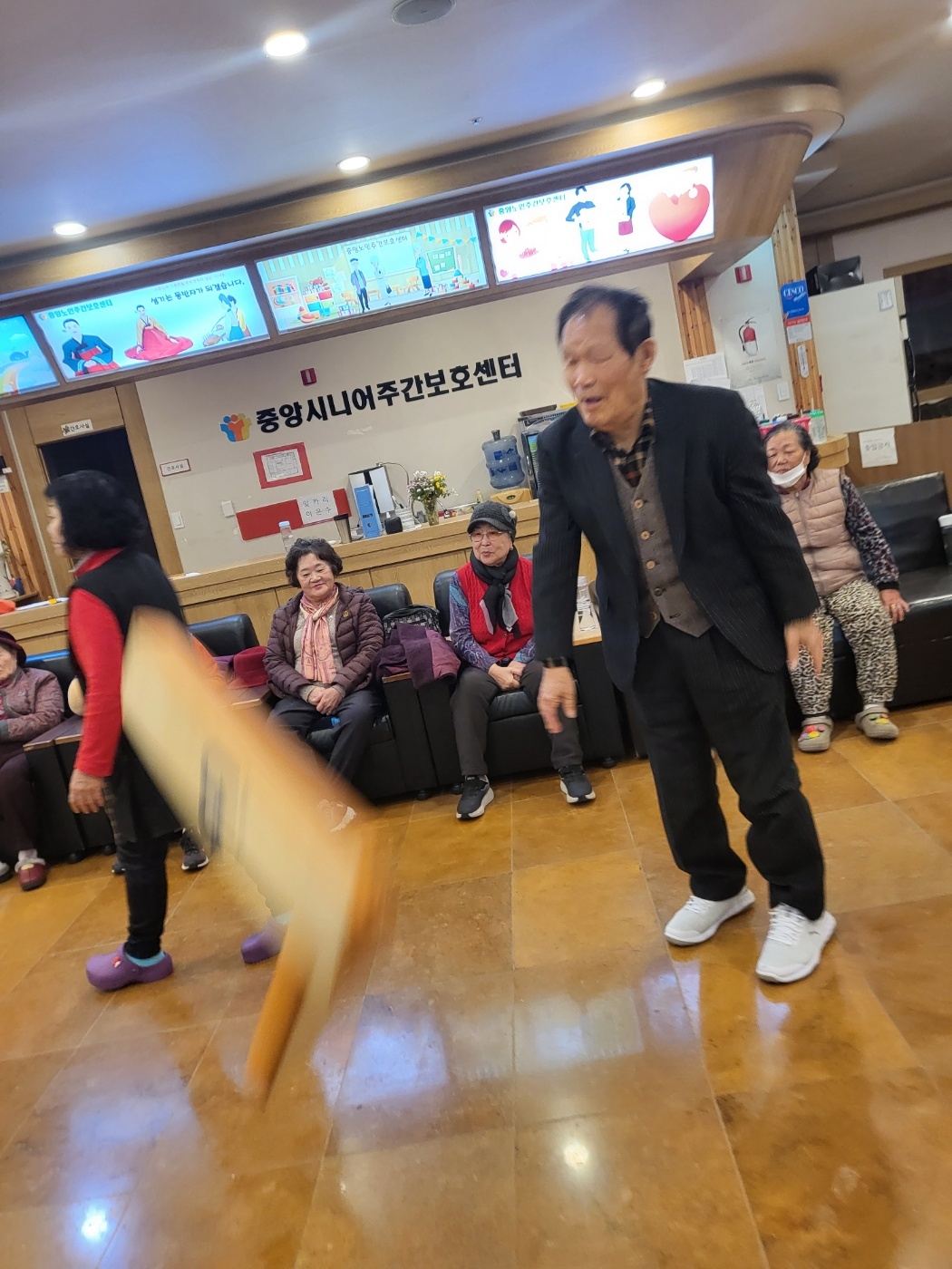 1028738649_JNskxrAl_344d86ee9a3aaceb01245666db90eab0ccdd059d.jpg 이미지크게보기