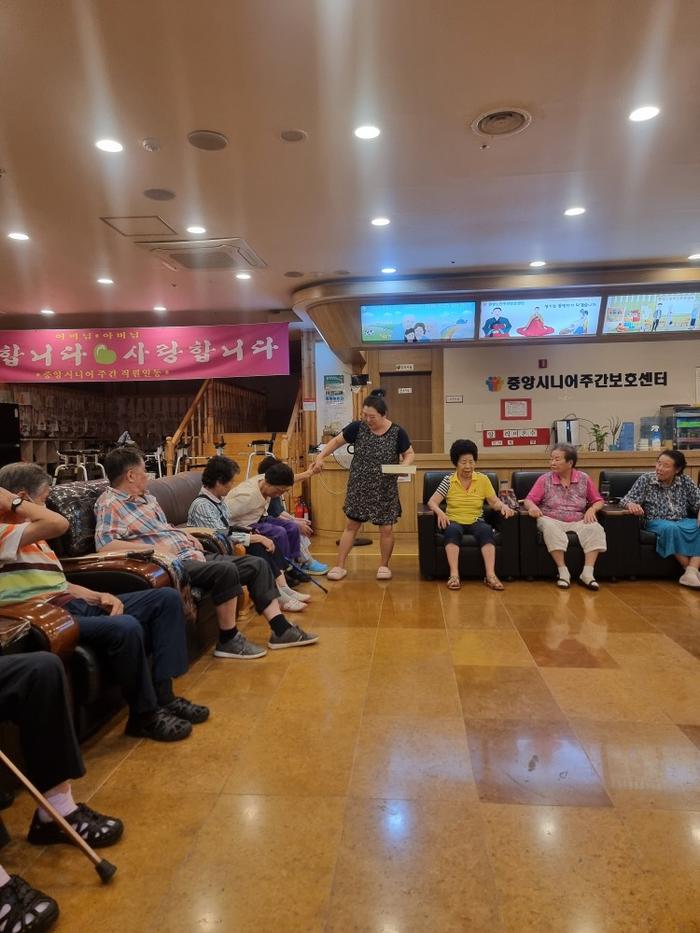 3695294320_152UrpWM_b3149231cb297d54c59754f0c592913b28b99cdf.jpg 이미지크게보기