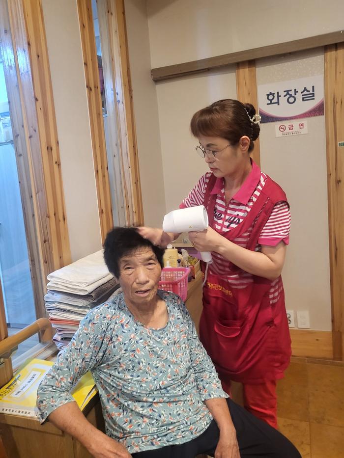 3695294320_vNB82TFU_158c6a4b88508f466ed6ccbb087eba5cd639960a.jpg 이미지크게보기