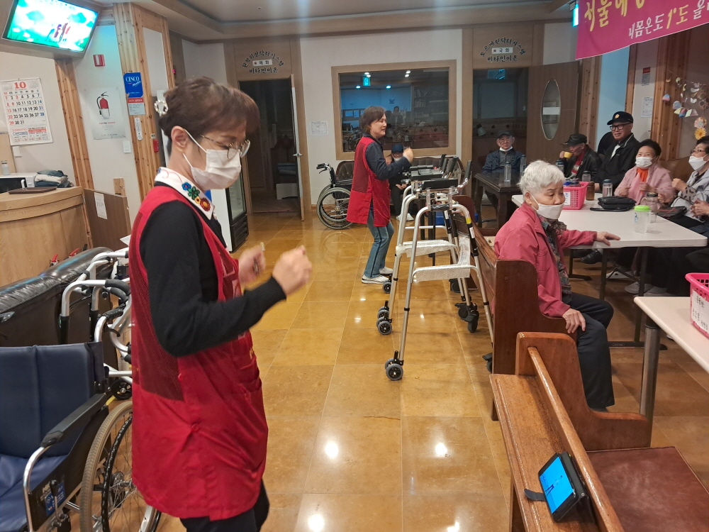 1028738587_46RSyCcN_cc437630943572f0ce35ad95164fc3aede50e5df.jpg 이미지크게보기